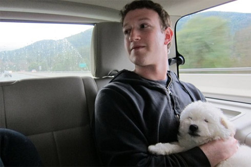 Facebook: Fotos pessoais de Mark Zuckerberg vazam na web