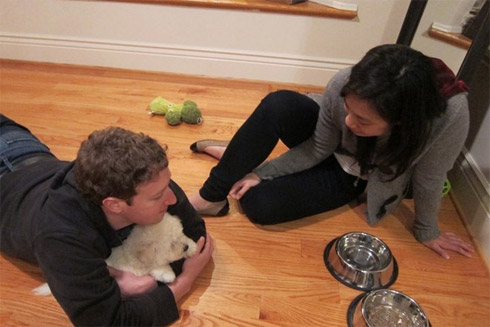 Facebook: Fotos pessoais de Mark Zuckerberg vazam na web