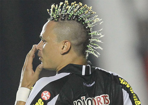 Os piores cortes de cabelo do futebol