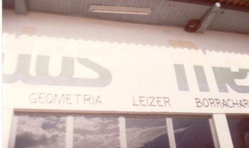 Placas desmotivacionais: Português fail