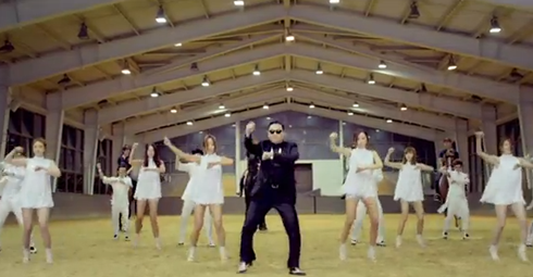 Gangnam Style: Música ganha versões ultra trash. Level very hard!